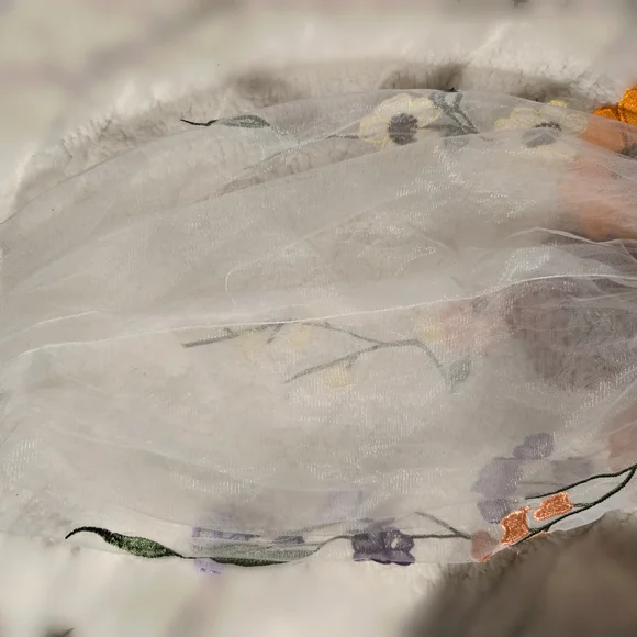 Floral Embroidered Gown Corset Back Size 10 - Picture 11 of 12